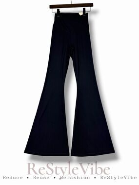 OFFLINE By AERIE Women’s Size M Leggings Flare Style High Rise Fit NWT Stretch